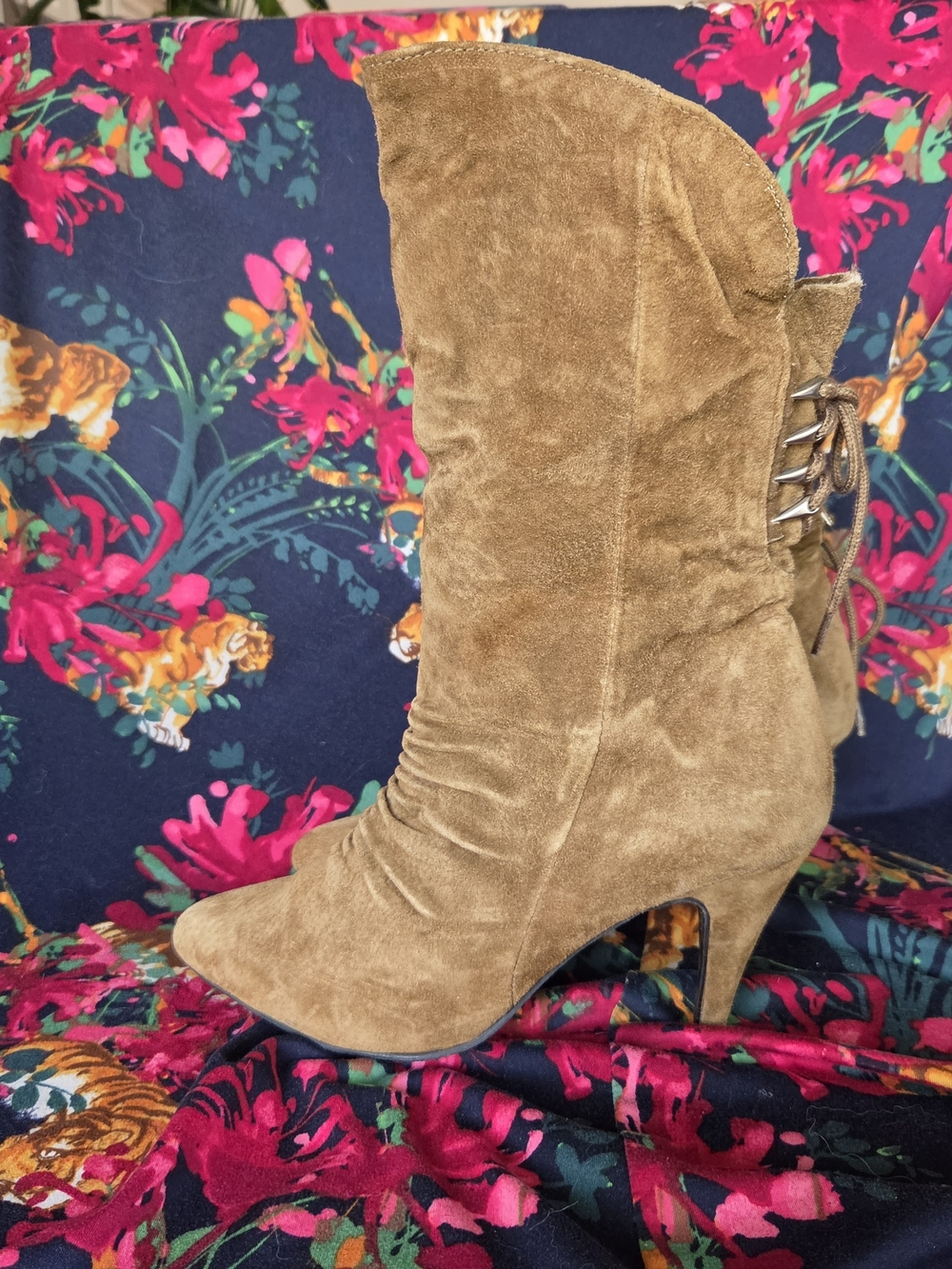 Newport News boots.